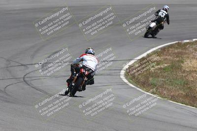 media/Apr-20-2025-AHRMA (Sun) [[393a79c373]]/Race/Group 7/Turn 4b/